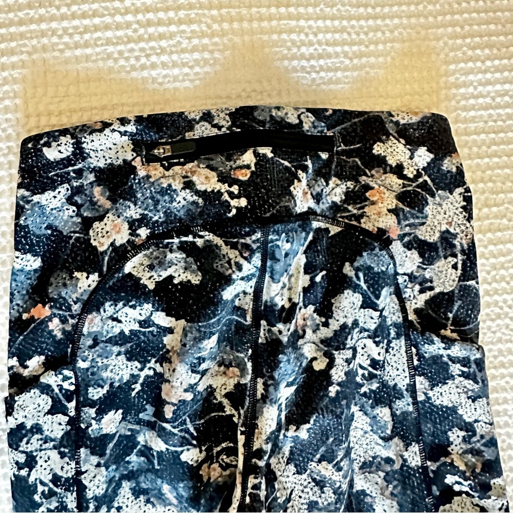 Lululemon Speed tight - Picture 3 of 5